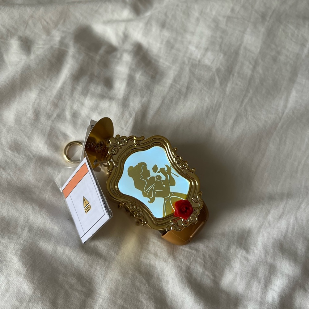 Bath and Body Works Light-up Belle's Mirror
PocketBac Holder